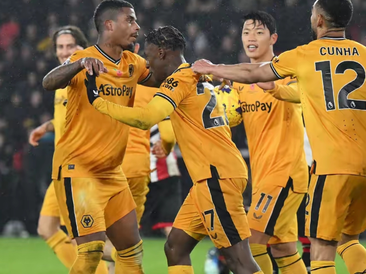 里程碑夜多特蒙德豪取连胜，英超冲刺阶段刷纪录，信心回归，阵容厚度经受考验的简单介绍